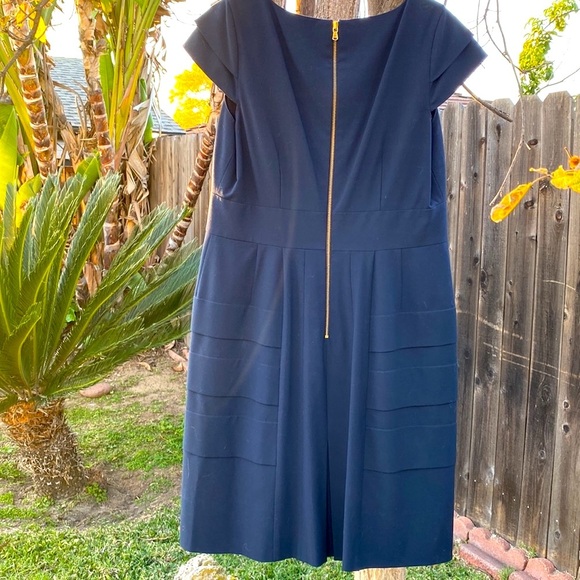 BLACK TAHARI Arthur S Levine SIZE 12 Cap Sleeve Knee Length SHIFT Tiers … - Picture 3 of 16